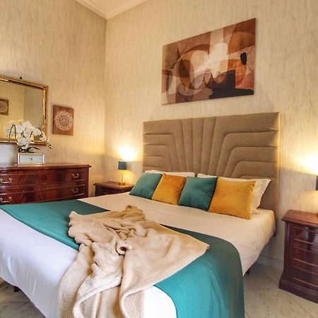 Garibaldi Apartment In Trastevere By Yourhost Рим Екстер'єр фото