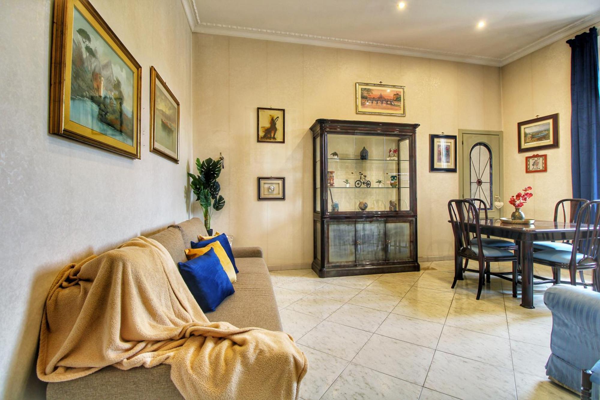 Garibaldi Apartment In Trastevere By Yourhost Рим Екстер'єр фото